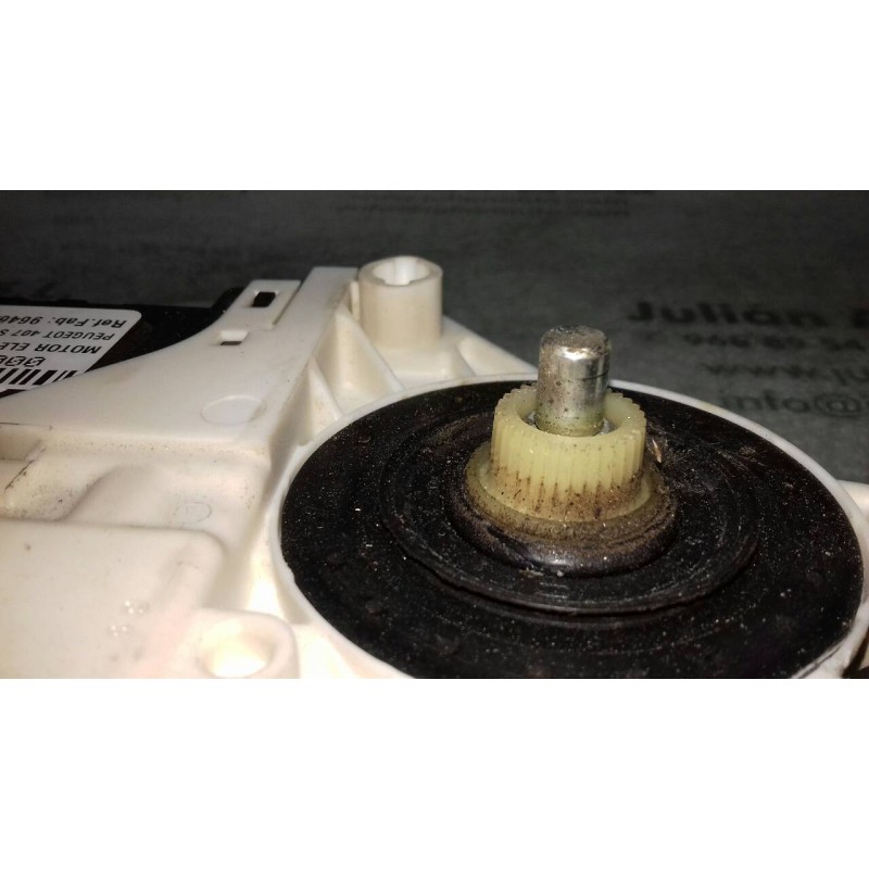 Recambio de motor elevalunas delantero derecho para peugeot 407 st sport pack referencia OEM IAM 9646594480 995189106 0130822201