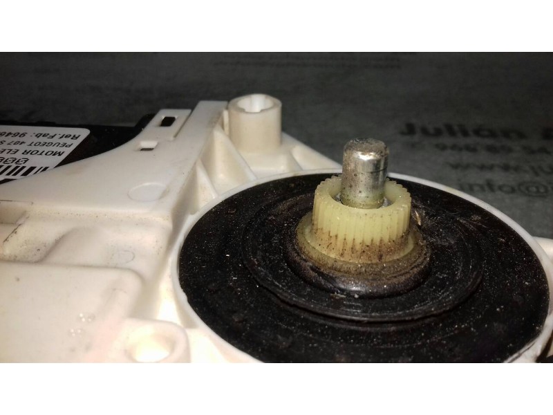 Recambio de motor elevalunas delantero derecho para peugeot 407 st sport pack referencia OEM IAM 9646594480 995189106 0130822201