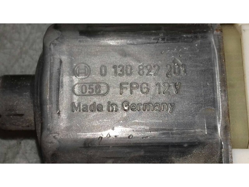 Recambio de motor elevalunas delantero derecho para peugeot 407 st sport pack referencia OEM IAM 9646594480 995189106 0130822201