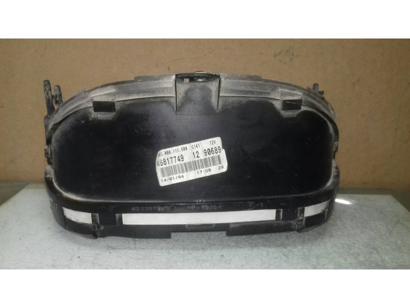 Recambio de cuadro instrumentos para fiat punto berl. (176) 1.2 cat referencia OEM IAM 606307002L 503000111500 46817749