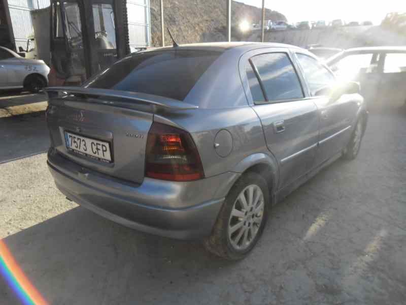opel astra g berlina del año 2003