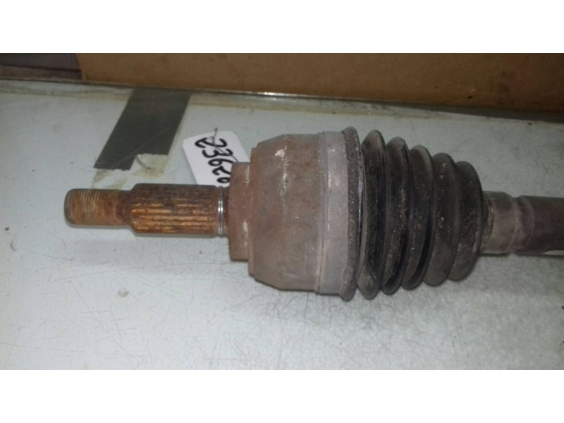 Recambio de transmision delantera derecha para renault megane ii classic berlina confort authentique referencia OEM IAM 82004721