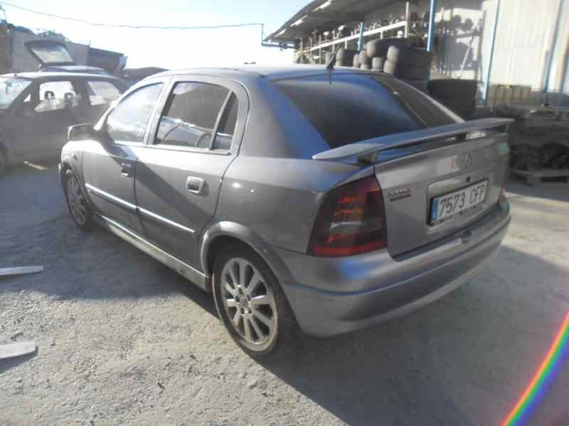 opel astra g berlina del año 2003