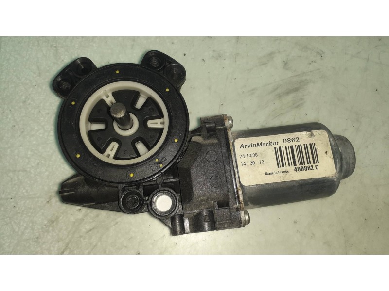 Recambio de motor elevalunas trasero derecho para renault clio iii authentique referencia OEM IAM 400862C  ARVINMERITOR