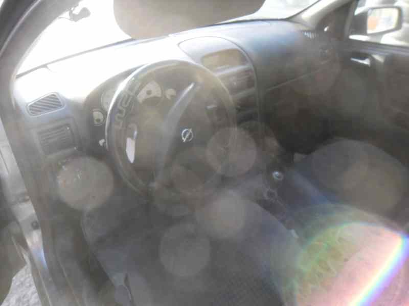 opel astra g berlina del año 2003