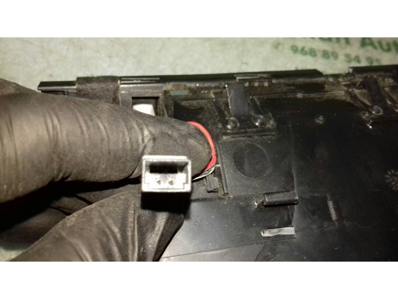 Recambio de rejilla aireadora para audi a6 berlina (4f2) 3.0 tdi quattro (171kw) referencia OEM IAM 4F1820902D  