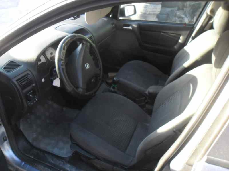 opel astra g berlina del año 2003