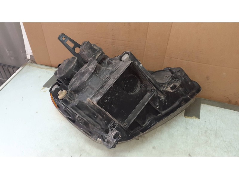 Recambio de faro izquierdo para renault modus confort dynamique referencia OEM IAM 8200652043 8200652043A 