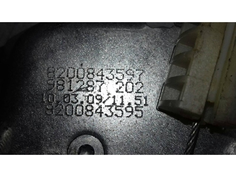 Recambio de elevalunas delantero derecho para renault clio iii authentique referencia OEM IAM 8200843597 6 PINES ELECTRICO