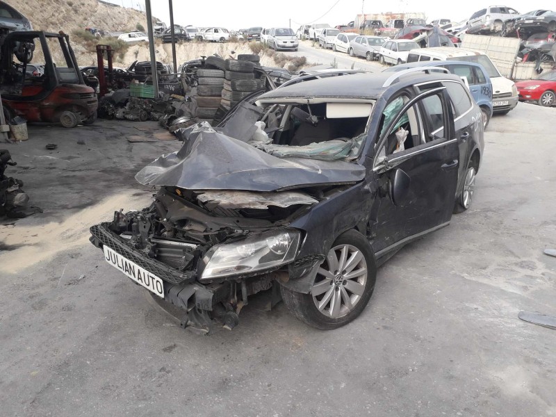 volkswagen passat variant (365) del año 2014