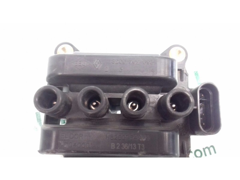 Recambio de bobina encendido para dacia sandero ambiance referencia OEM IAM 8200702693 8200734204 77040001