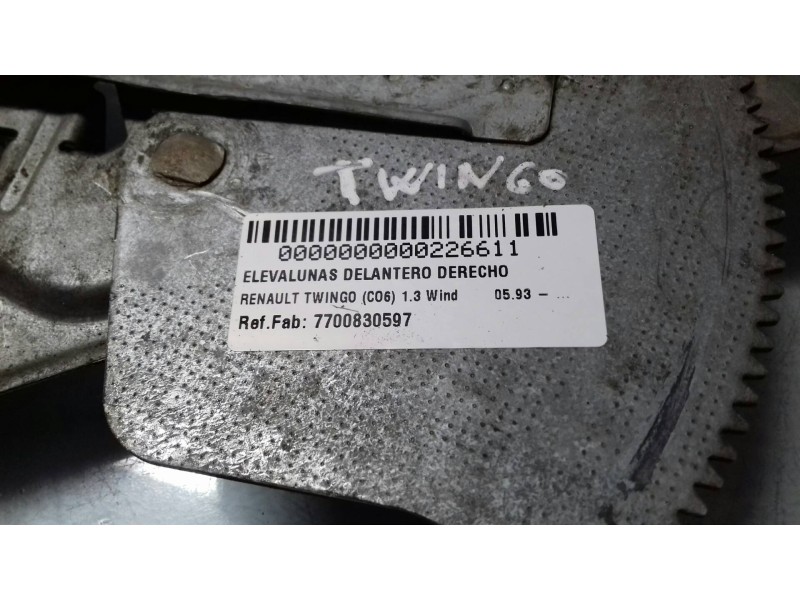 Recambio de elevalunas delantero derecho para renault twingo (co6) 1.3 wind referencia OEM IAM 7700830597 2 PINES ELECTRICO