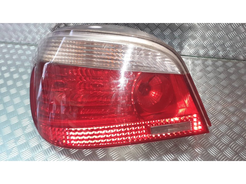 Recambio de piloto trasero izquierdo para bmw serie 5 berlina (e60) 530i referencia OEM IAM 15823703 6910767 B31595