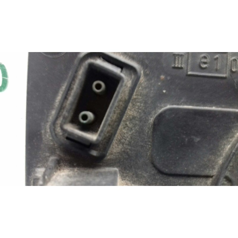 Recambio de cristal retrovisor izquierdo para mercedes-benz clase e (w124) berlina referencia OEM IAM 1248110122 1248100121 1248