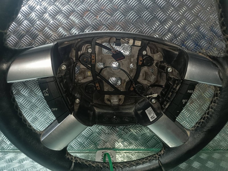 Recambio de volante para ford focus lim. (cb4) trend referencia OEM IAM 4M513600CL3ZHE  PIEL