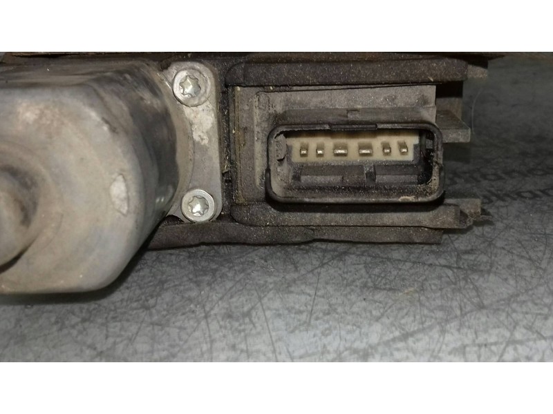 Recambio de elevalunas delantero izquierdo para peugeot 308 confort referencia OEM IAM 9659827080  ELECTRICO