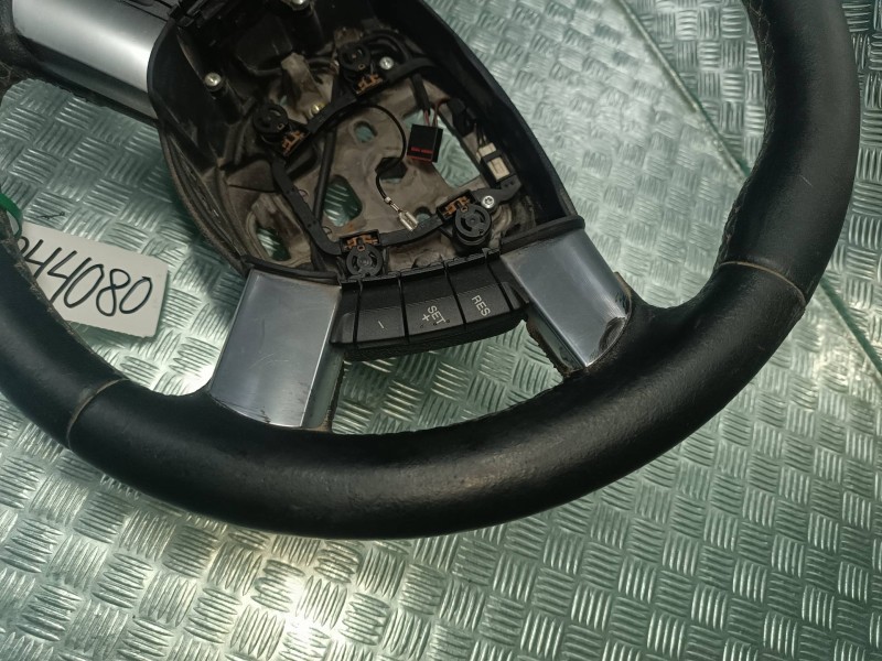 Recambio de volante para ford focus lim. (cb4) trend referencia OEM IAM 4M513600CL3ZHE  PIEL