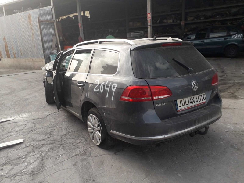 volkswagen passat variant (365) del año 2014