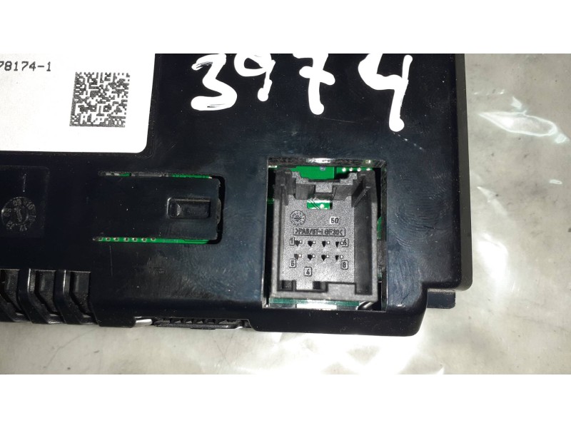 Recambio de pantalla multifuncion para opel astra j lim. cosmo referencia OEM IAM 565412769  