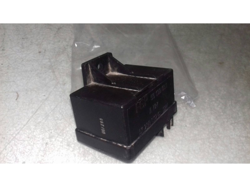 Recambio de caja precalentamiento para fiat panda van (i) (271) active 2 sitze referencia OEM IAM 55199051 A727 51299012C