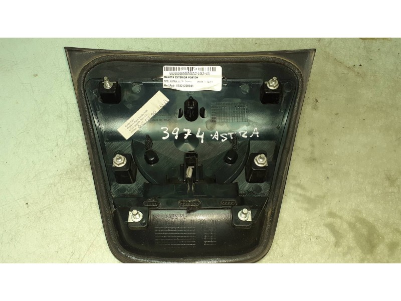 Recambio de maneta exterior porton para opel astra j lim. cosmo referencia OEM IAM 00321228041  