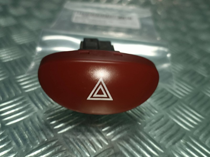 Recambio de warning para peugeot 206 berlina xs-line referencia OEM IAM 9642213777 VALEO CONECTOR 3 PINES