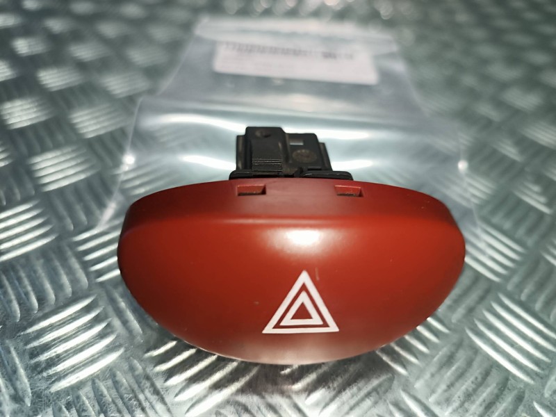 Recambio de warning para peugeot 206 berlina xs-line referencia OEM IAM 9642213777 VALEO CONECTOR 3 PINES