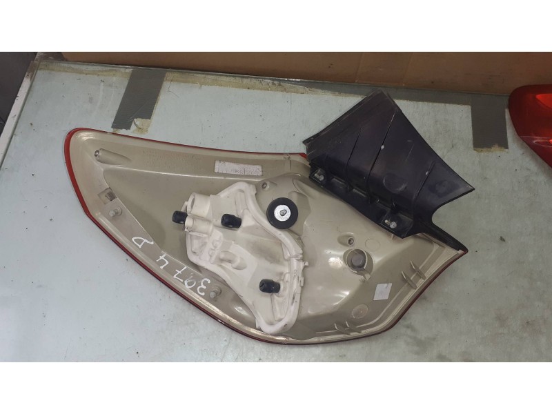 Recambio de piloto trasero derecho para opel astra j lim. cosmo referencia OEM IAM 1090098  