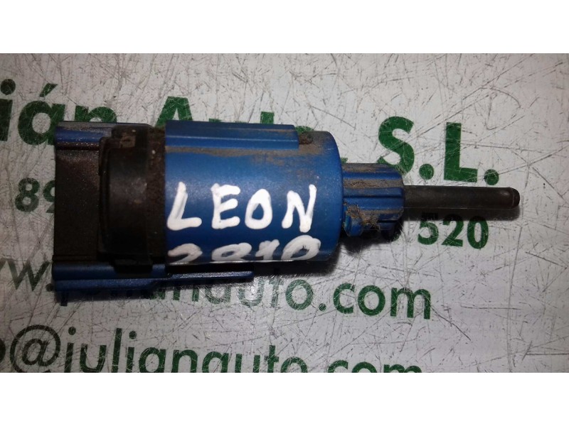 Recambio de sensor para seat leon (1m1) sport referencia OEM IAM 1J0927189E 2 PINES PEDAL EMBRAGUE