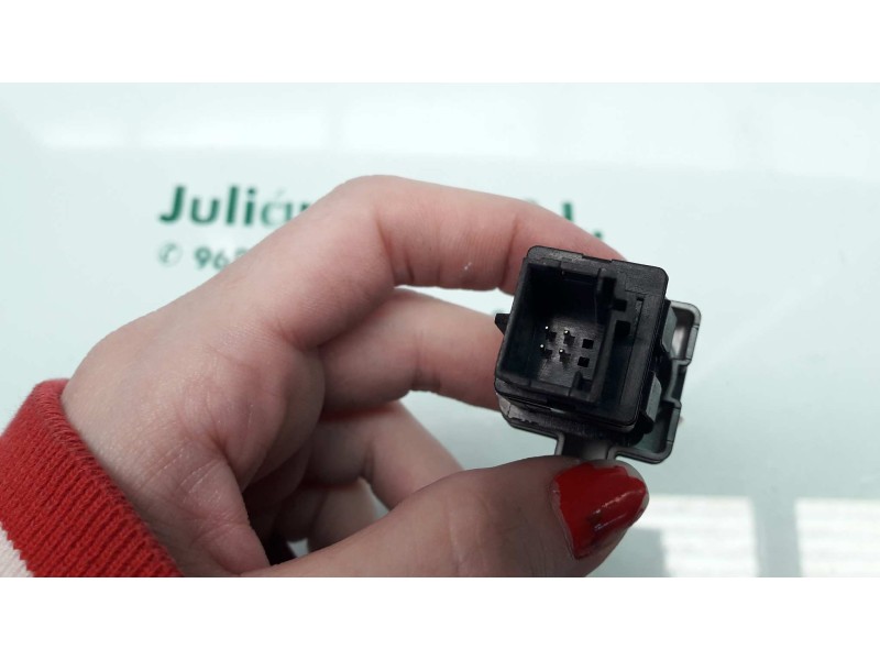 Recambio de interruptor para citroen c4 berlina collection referencia OEM IAM 96476626XT  C/C