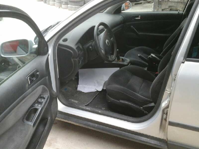 volkswagen passat berlina (3b2) del año 1999