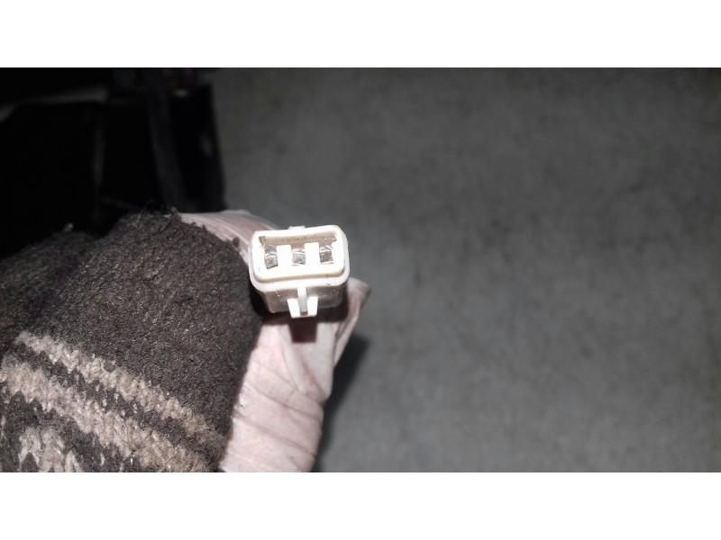 Recambio de retrovisor derecho para hyundai h 1 2.5 diesel referencia OEM IAM E11015417  ELECTRICO