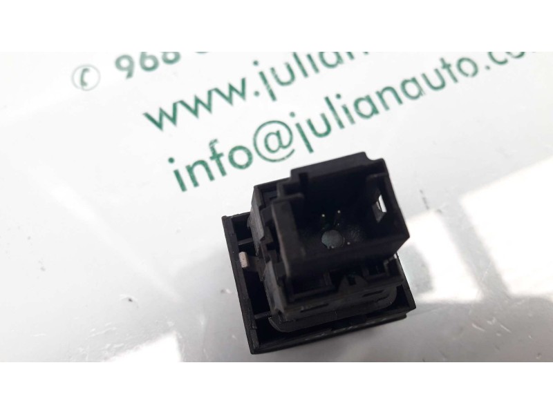 Recambio de interruptor para peugeot 207 xs referencia OEM IAM 96570636XT  C/C