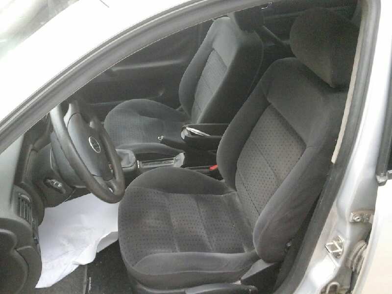 volkswagen passat berlina (3b2) del año 1999