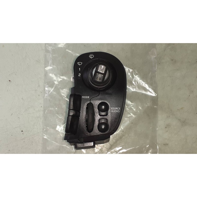 Recambio de mando limpia para renault modus confort dynamique referencia OEM IAM 88103003175 0116050490 DELPHI