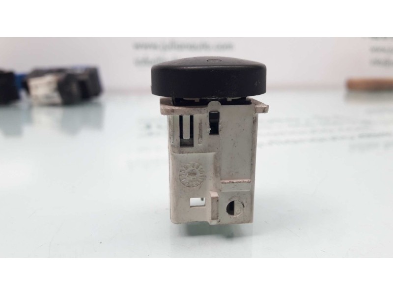 Recambio de interruptor para citroen berlingo 2.0 hdi sx familiar referencia OEM IAM 9644851077  LUNA TERMICA