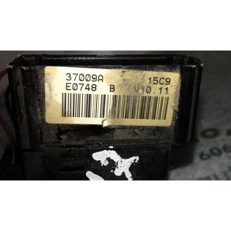 Recambio de mando luces para renault clio ii fase i (b/cbo) 1.2 alize referencia OEM IAM 37009A  