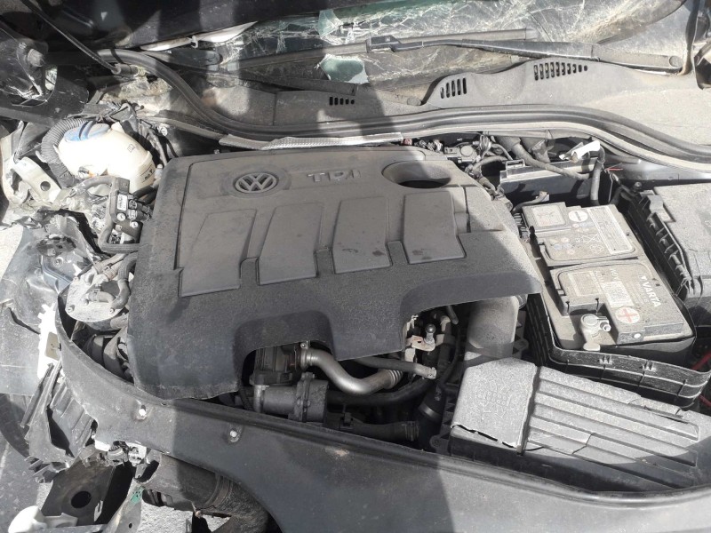 volkswagen passat variant (365) del año 2014