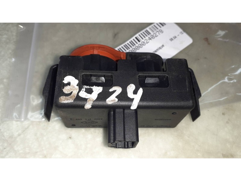 Recambio de warning para renault modus confort dynamique referencia OEM IAM 8200214895  
