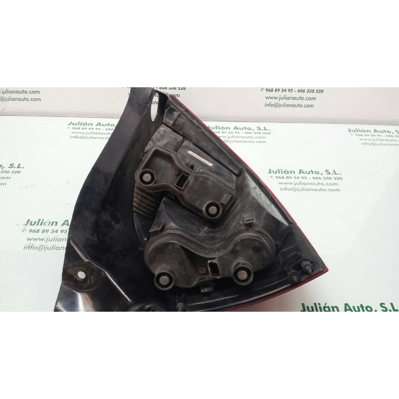 Recambio de piloto trasero derecho para renault megane ii berlina 5p confort dynamique referencia OEM IAM 8200073237 89398081 