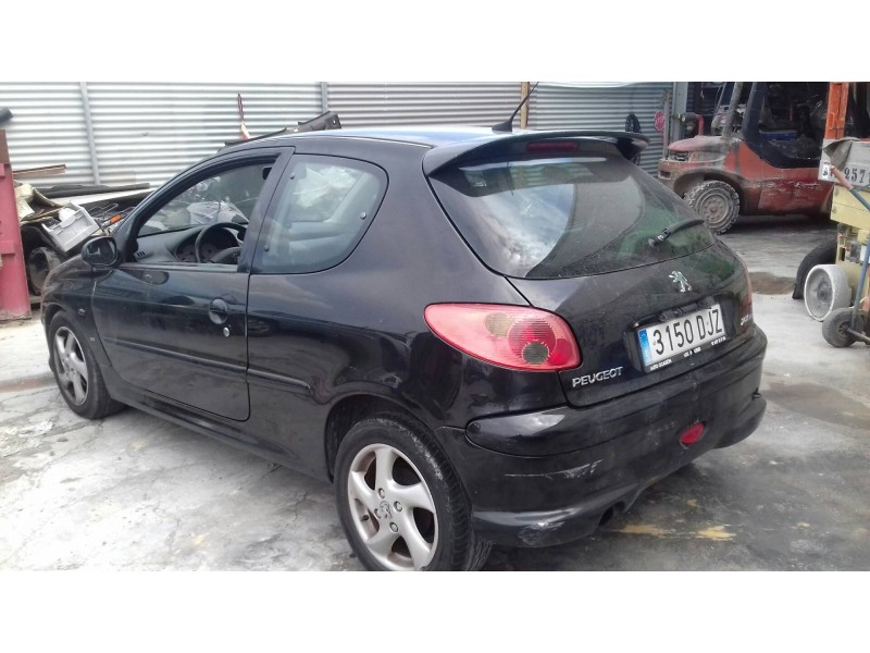 peugeot 206 berlina del año 2005