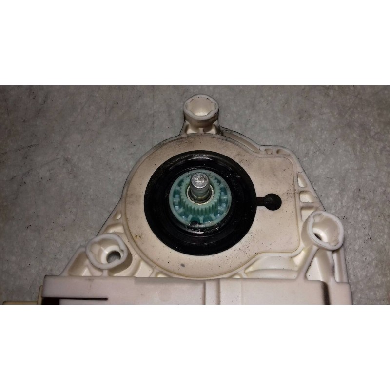 Recambio de motor elevalunas delantero derecho para citroen c5 berlina attraction referencia OEM IAM 996394101 997834102 7746005