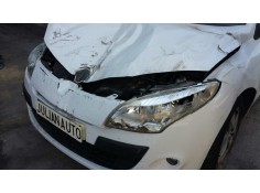 renault megane iii berlina 5 p del año 2009 2