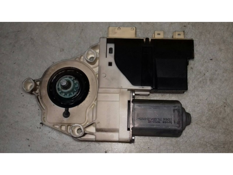 Recambio de motor elevalunas delantero izquierdo para citroen c5 berlina attraction referencia OEM IAM 996395101 997833102 77460