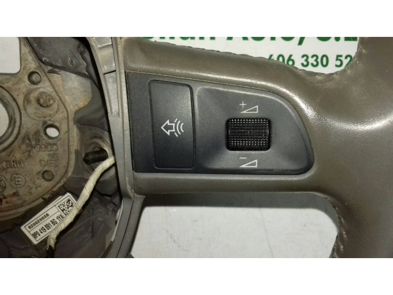 Recambio de volante para audi a4 berlina (8e) 2.0 tdi 16v (103kw) referencia OEM IAM 8P0419091BG 62002003B PIEL