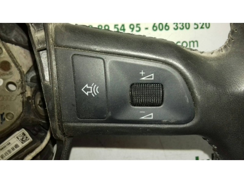 Recambio de volante para audi a4 avant (8e) 1.8 t quattro referencia OEM IAM 4F0419091AH 61680010A PIEL