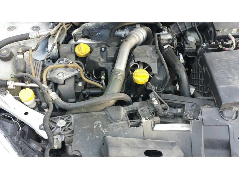 renault megane iii berlina 5 p del año 2009