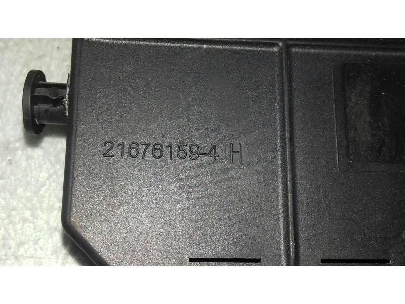Recambio de caja reles / fusibles para citroen c5 berlina attraction referencia OEM IAM 216761594H  JOHNSON CONTROLS
