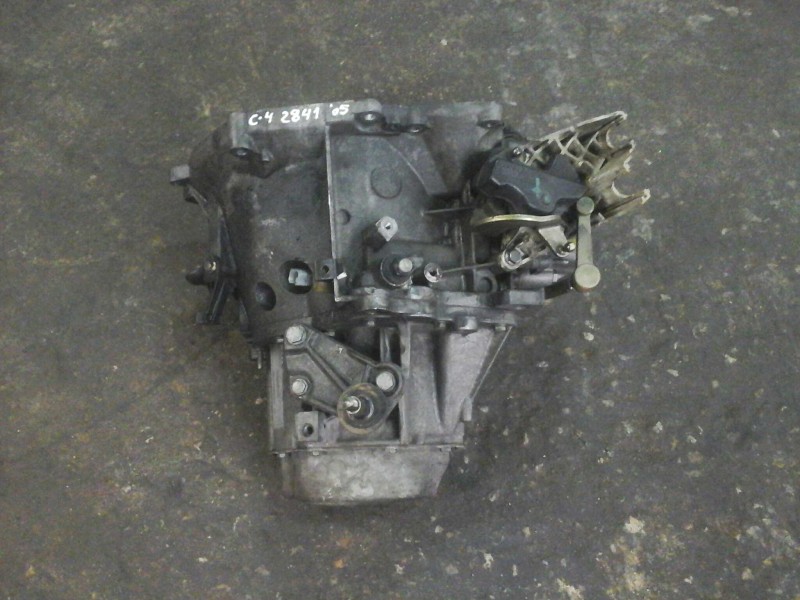 Recambio de caja cambios para citroen c4 berlina cool referencia OEM IAM 20DM75  5 VELOCIDADES