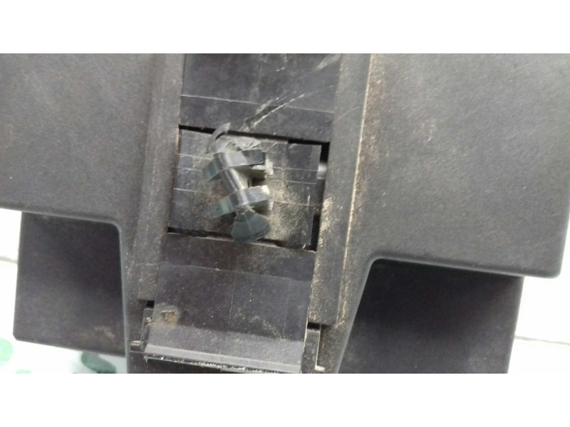 Recambio de caja precalentamiento para peugeot 5008 access referencia OEM IAM 9662570880 018010953 